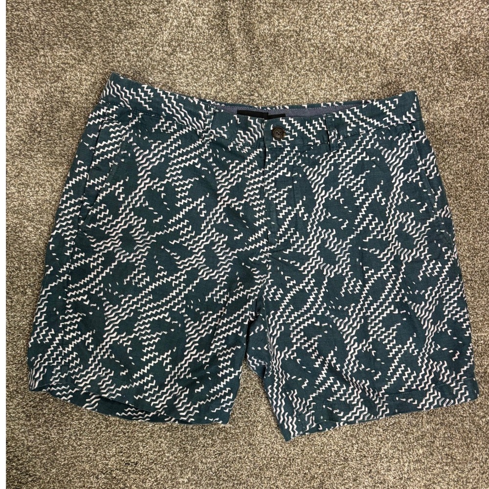 Club Monaco Chino Shorts Mens 30 Baxter Fit Linen Cotton Navy Blue Floral White - Picture 2 of 9